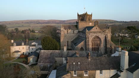 Cartmel-Village,-the-place-to-be-in-the-lake-district,-home-to-a-michelin-starred-restaurants-and-other-visitor-attractions-such-as-the-famous-sticky-toffee-pudding-shop