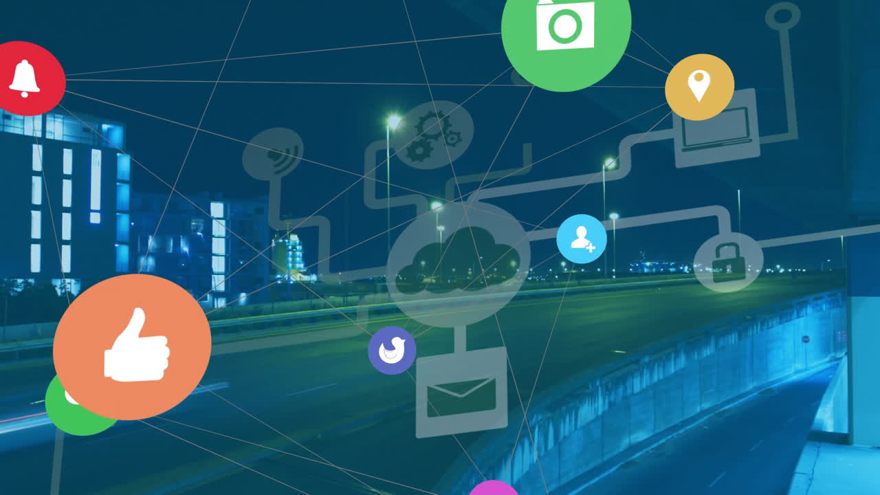 소셜 미디어 아이콘과 네트워크 연결 밤에 도시 풍경 위의 애니메이션