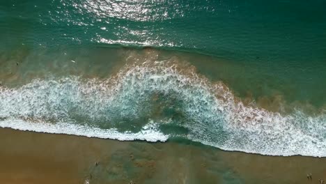 Tomas-Aereas-De-Olas-Y-Espuma