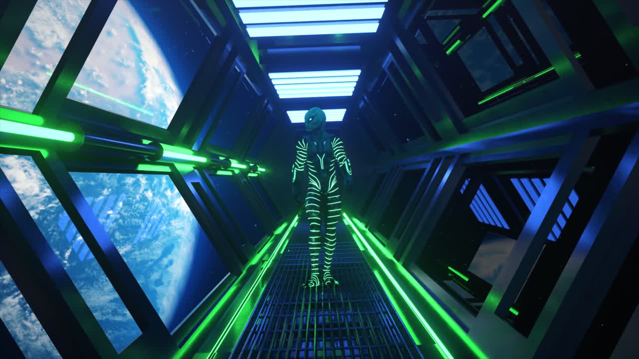 alienígena en un corredor de una nave espacial futurista