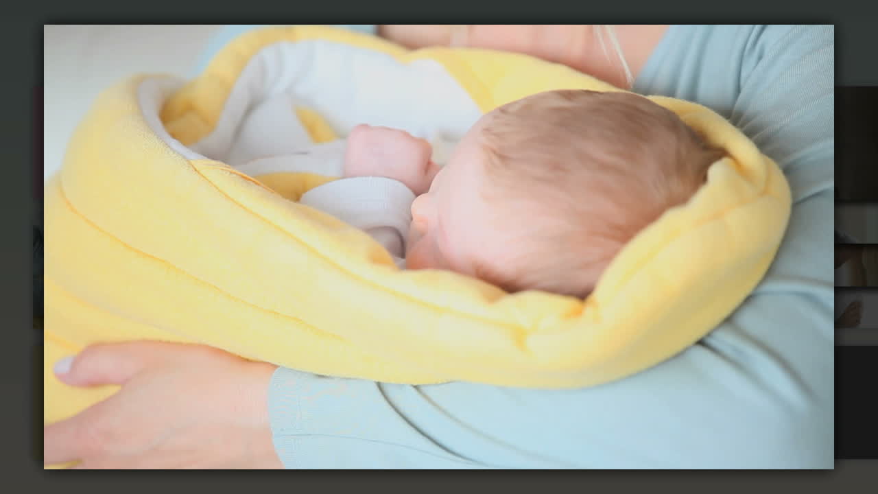 Madre che si prende cura del suo bambino