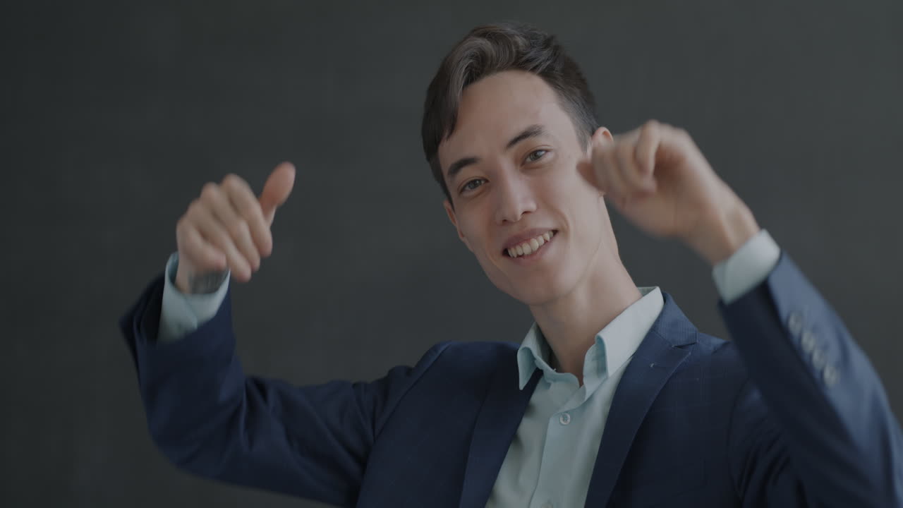 empresario sonriente