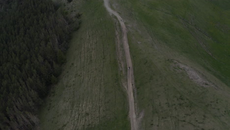 Aufnahmen-Von-Bergdrohnen,-Die-Mit-Der-DJI-Mavic-2-Pro-Aufgenommen-Wurden