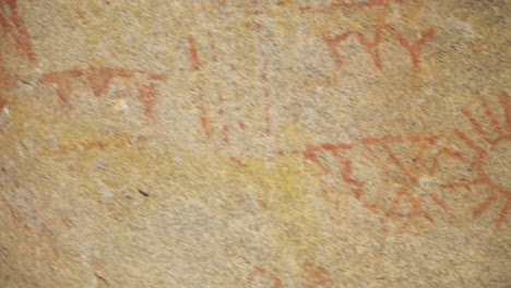 Close-Up-of-Red-Paint-Pictographs-on-Rock