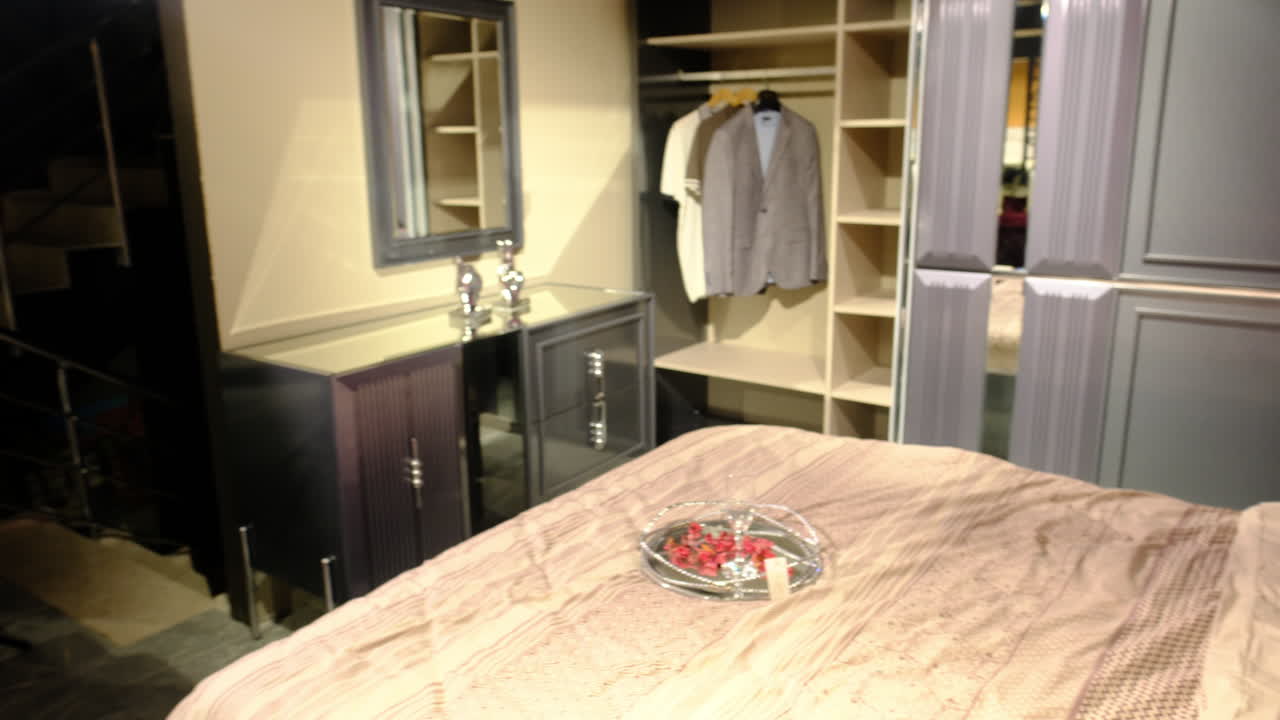 현대적인 침실 스타일: 부드럽고 우아한 침대 디자인