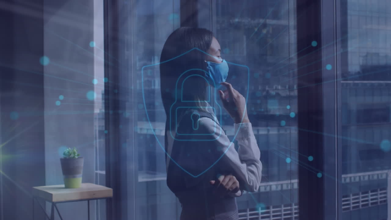 animación de la red de conexiones sobre una mujer de negocios asiática que usa una máscara facial en la oficina.