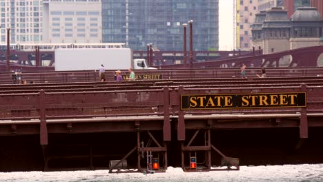 bridges across chicago river