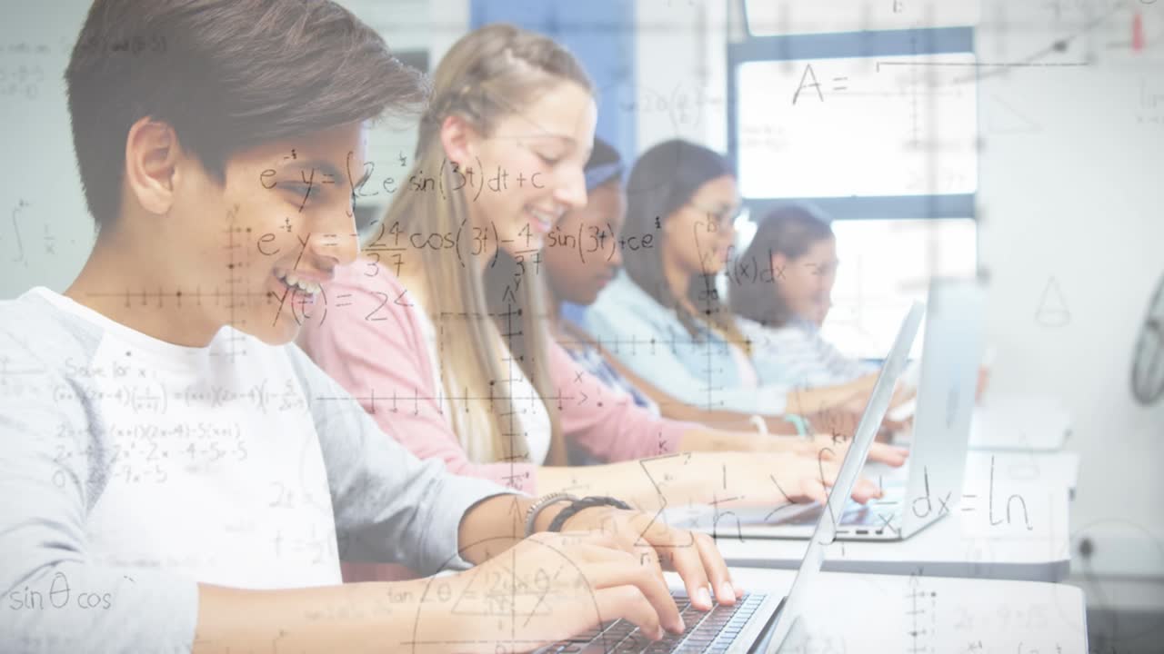 Animation of mathematical formulas over students using computers