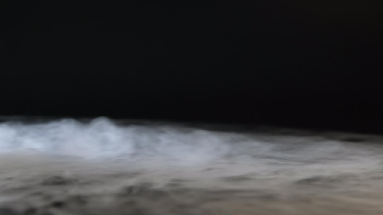 색 연기, 안개, 증기, 검은색 배경 4k 영상