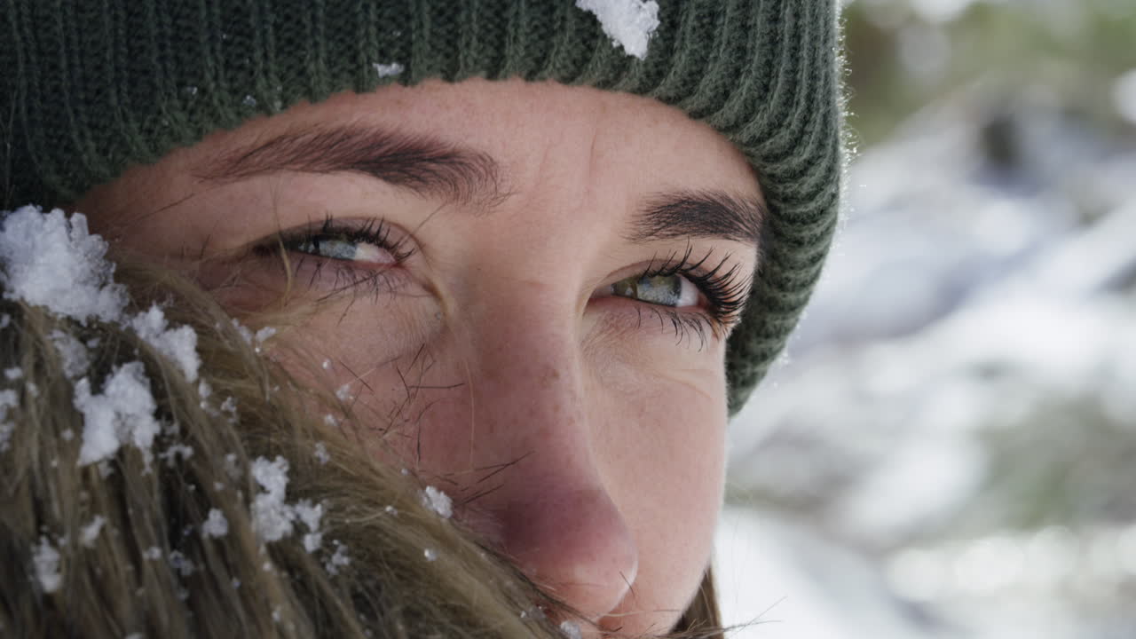 It's the season to be freezin'