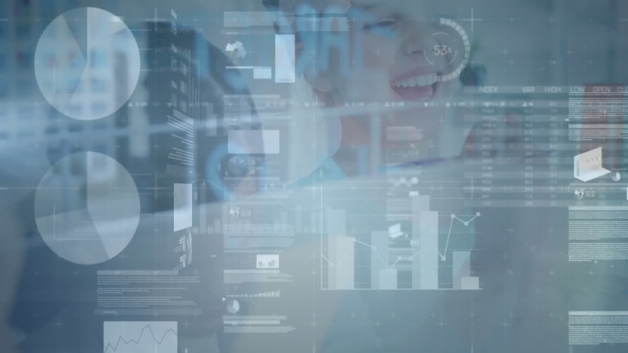 animación del procesamiento de datos financieros sobre personas de negocios en la oficina