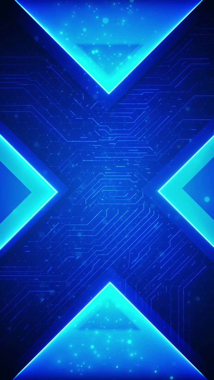 Sfondo di circuito tecnologico con freccia ciano, forme triangolari luminose, linee digitali blu, particelle e