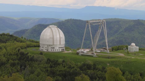 special scientific astrophysical observatory. astronomical center for ground-based observations of the universe with a large telescope.