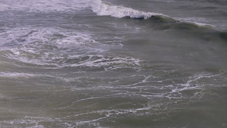 Perfect-surfing-waves-from-pier-in-Myrtle-Beach