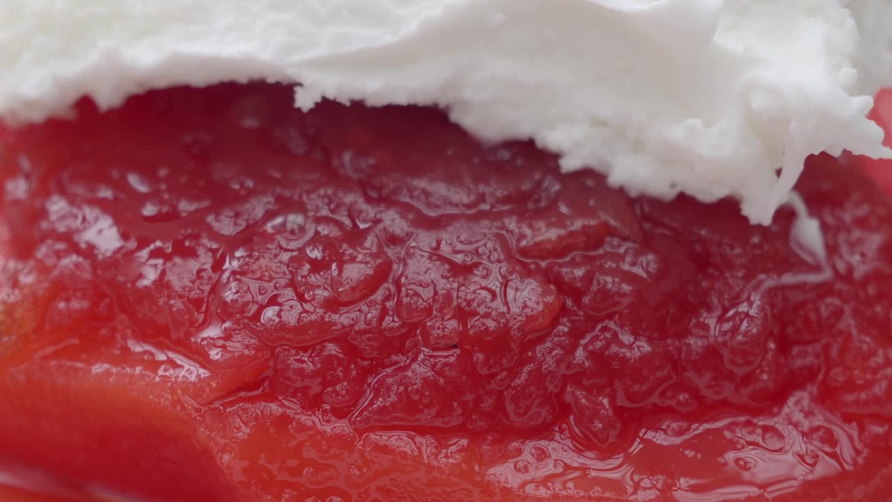 크림 으로 인 맛있는 은 디저트 의 클로즈업