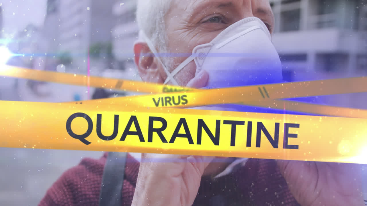 도시에서 얼굴 마스크를 쓰고 있는 사람 위에 위험 테이프에 있는 텍스트 위험의 애니메이션, 바이러스