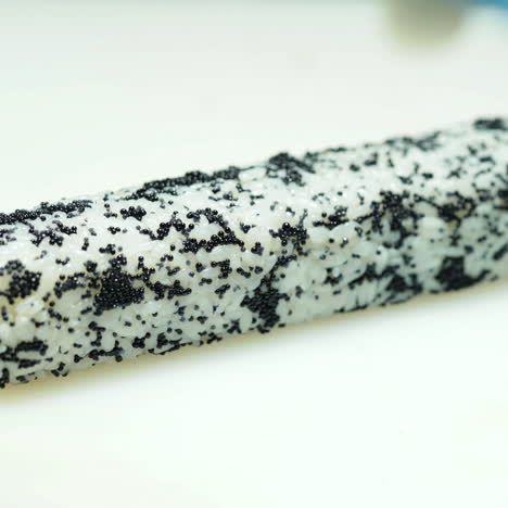 preparing and cutting traditional sushi sqare video