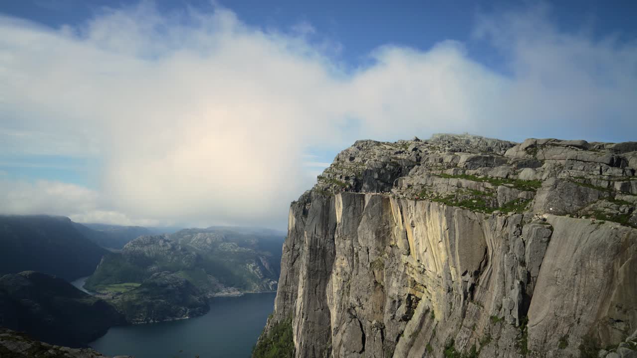 imágenes de lapso de tiempo púlpito roca preikestolen hermosa naturaleza noruega