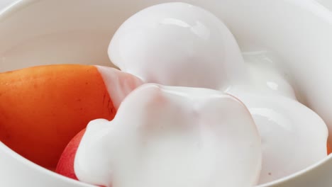 apricots with yogurt