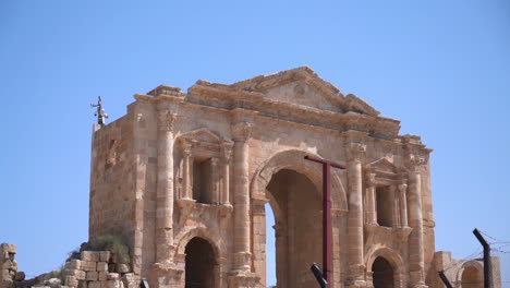 Gate-of-Gerasa,-Ancient-Greco-Roman-City,-Archaeological-Site-in-Jerash,-Jordan