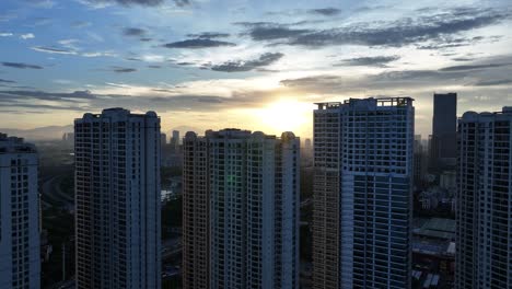 Luftaufnahme-Der-Skyline-Von-Hanoi,-Stadt-In-Vietnam