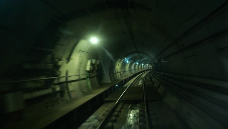 túnel de metro, en copenhague, dinamarca