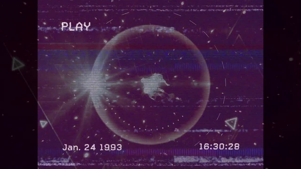 animación de la interfaz de texto de reproducción en pantalla con glitch y procesamiento de datos
