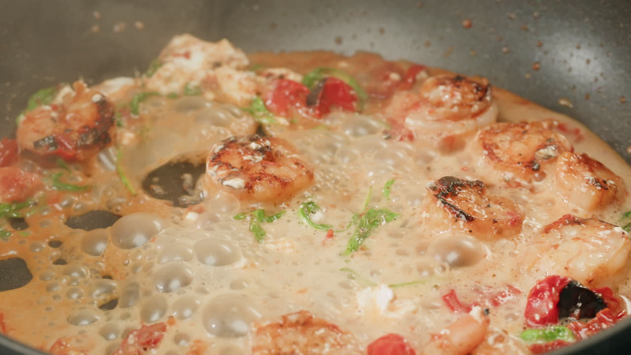 Cooking Shrimp with Vegetables