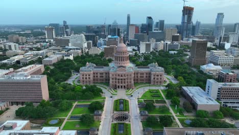 Horizonte-De-Austin-Texas-Y-Edificio-Del-Capitolio-Estatal