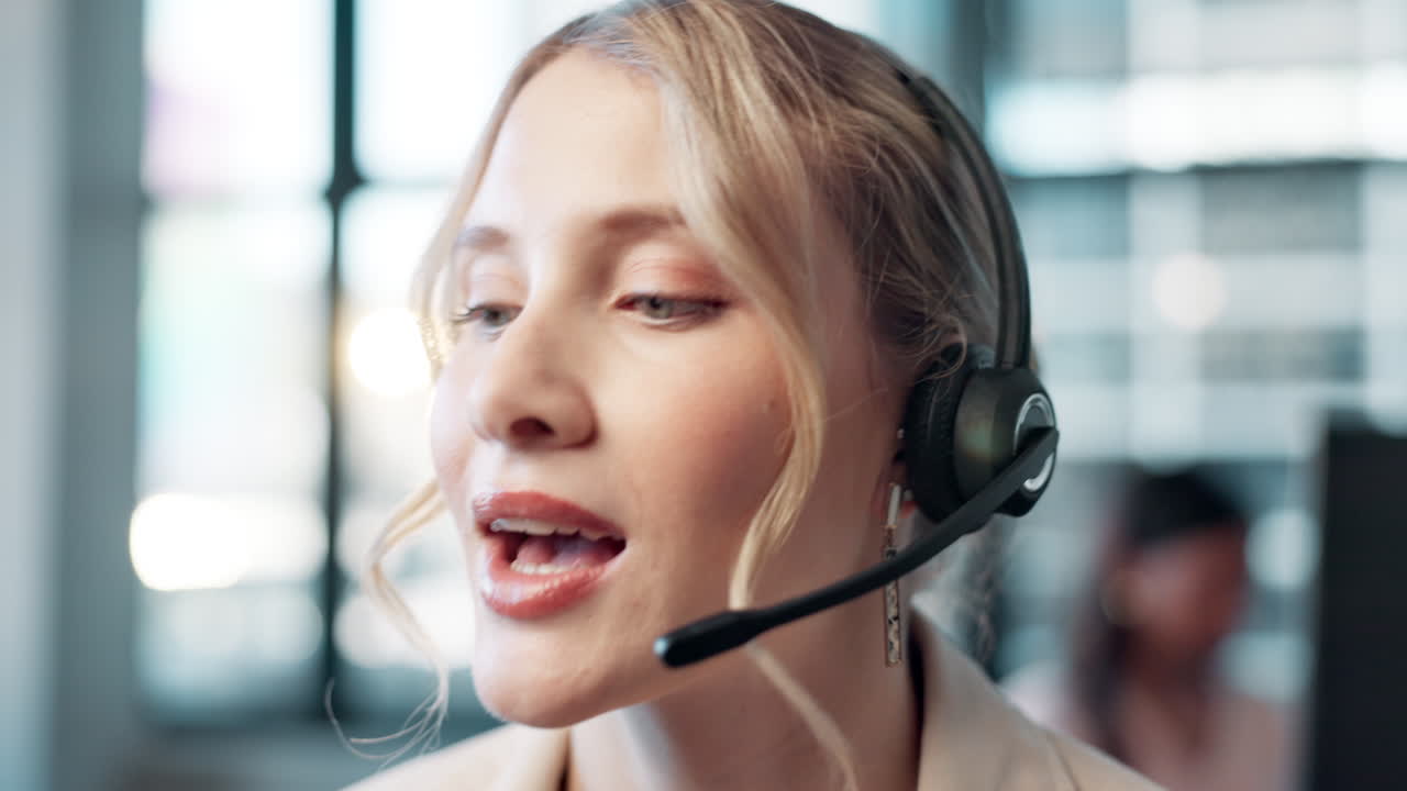 Kundeservicerepresentant med headset
