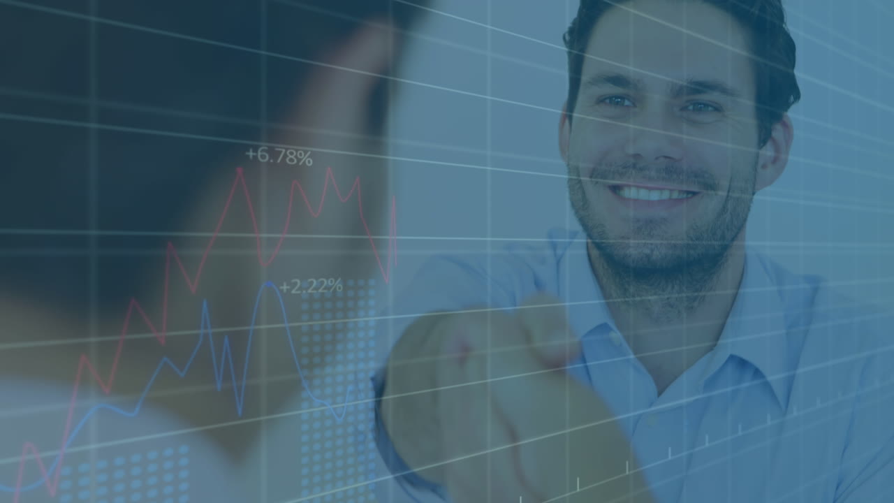 animación del procesamiento de datos financieros sobre hombres de negocios que se dan la mano