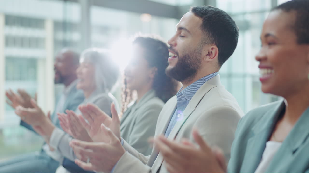 gente de negocios, audiencia y reunión de aplausos
