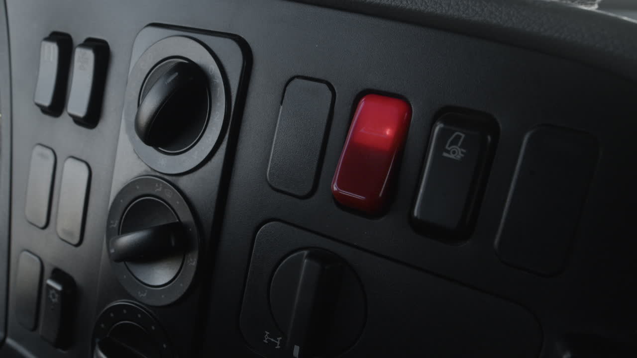 элементы управления приборной панели автомобиля