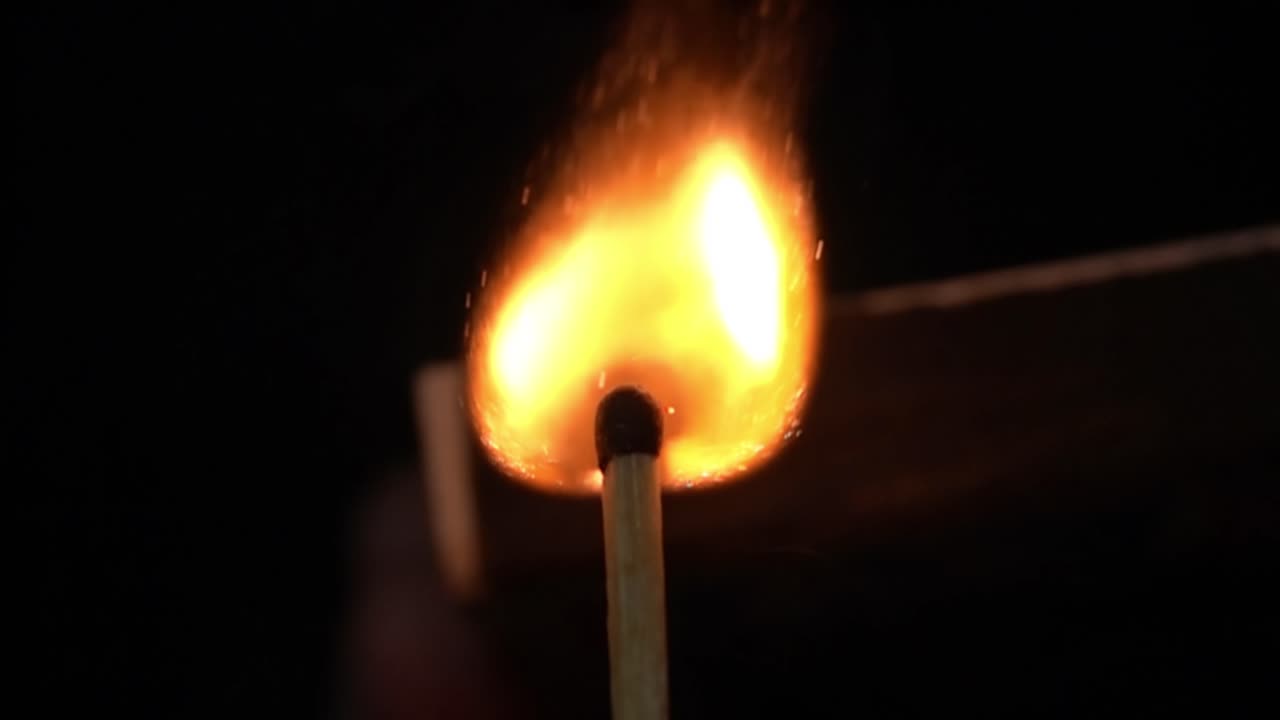 불타는 매치스틱