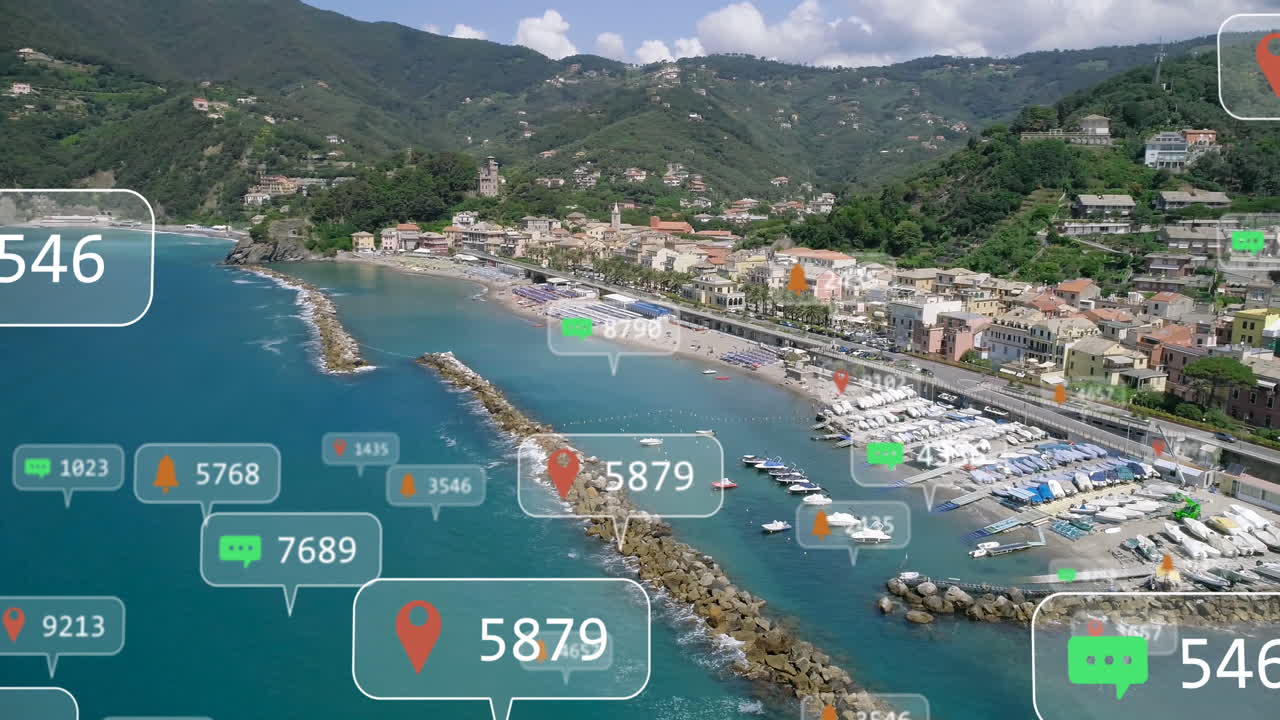 animación de iconos y números de redes sociales en pancartas sobre el mar y el paisaje urbano