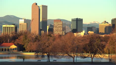 Vista-Del-Horizonte-De-Denver-Después-Del-Amanecer