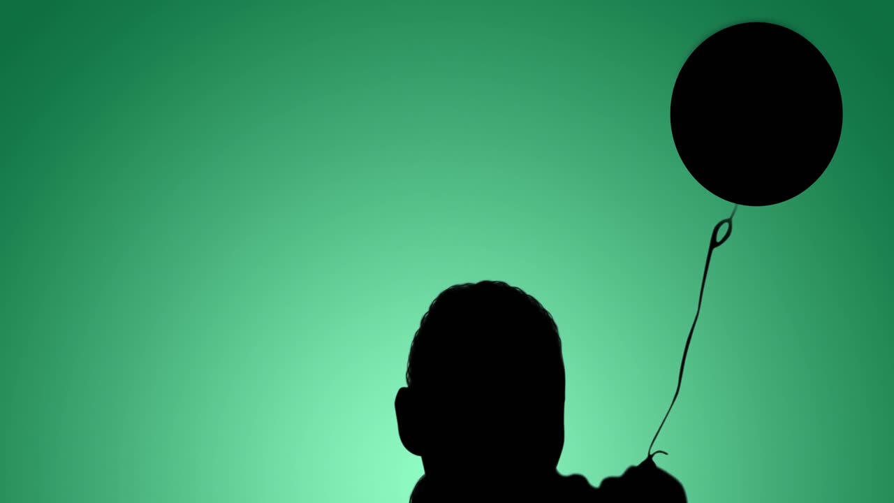 녹색 배경 에 망치 를 던지는 운동 선수 의 실루 ⁇  의 애니메이션