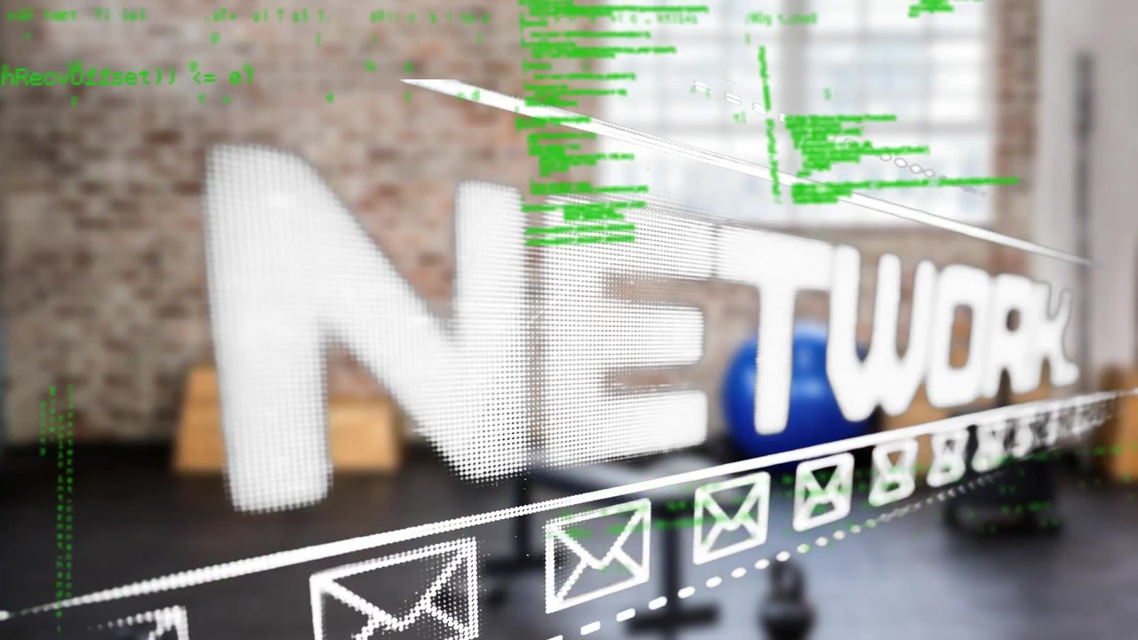 Animazione di elaborazione dati e testo di social network su una palestra
