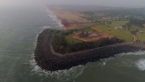 Luftaufnahmen-Des-Mamallapuram-Shore-Temple,-Aufgenommen-Mit-Einer-Phantom-4-Pro-4K-Drohne