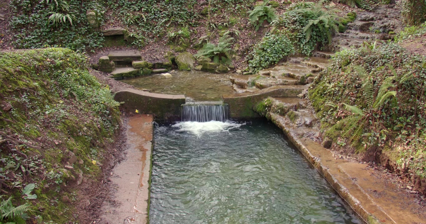 Plano médio do poço de St Dyfnog, em Denbigh, Denbighshire