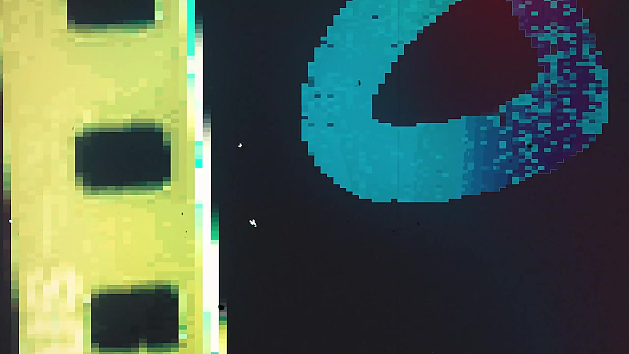 Sovrapposizione di glitch digitale astratto e grana della pellicola pixelata