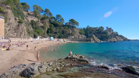 Lloret-De-Mar,-Strand.-Spanien-Mittelmeer.-Costa-Brava