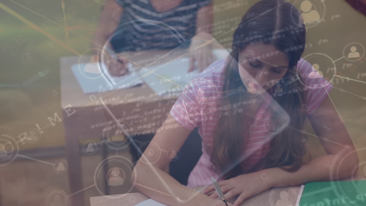 animación de codificación, iconos de perfil que se conectan con líneas y bloquean a los estudiantes que escriben en el aula