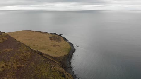 Aerial-footage-recorded-close-to-mount-Kirkjufell,-Iceland-1