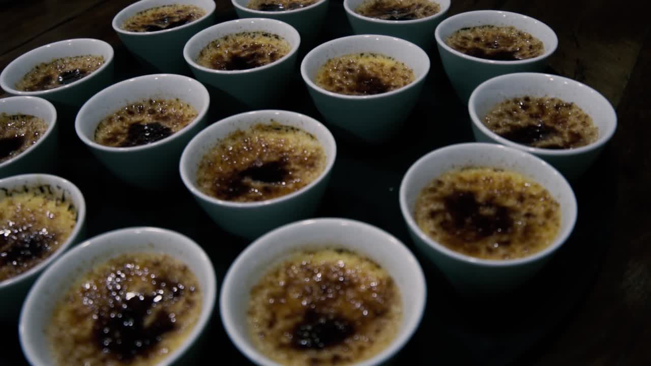 시도에서 creeme bule의 총을 닫습니다