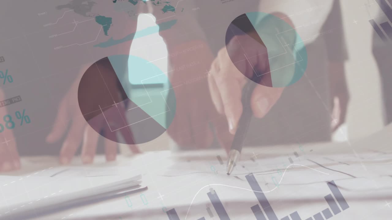 animación de estadísticas y procesamiento de datos sobre arquitectos con planes en reunión