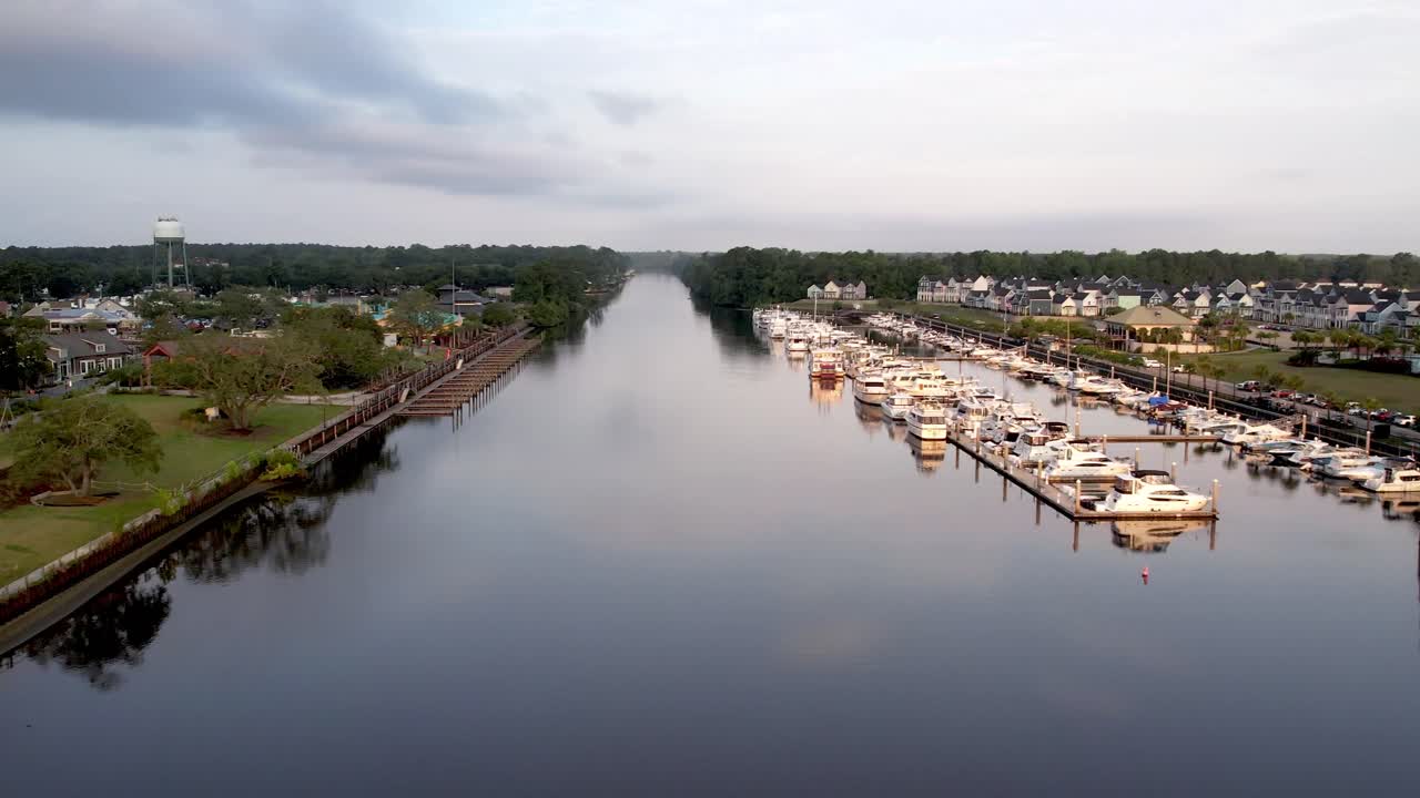 노스 머틀 비치 sc, 사우스 캐롤라이나에 있는 intracoastal 수로의 공중