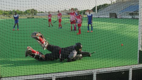 jugadores de hockey durante un partido