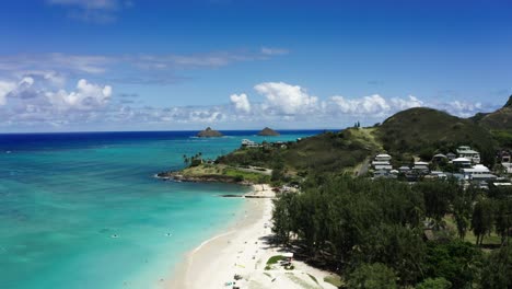 vista aérea de kailua, la costa tropical de hawai