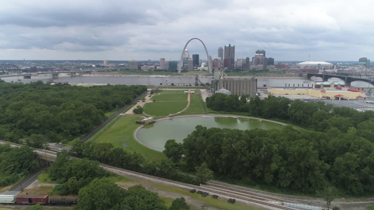 視頻內容是從空中拍攝的 st.